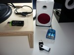 USB- und Klinkenanschlüsse auf dem Schreibtisch