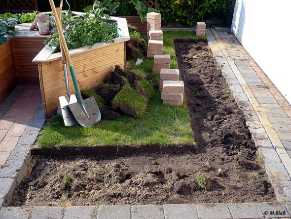 Vorbereitung zum Aufbau des Hochbeets