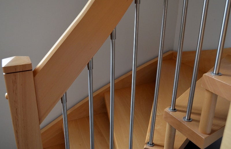 Nach Treppenrenovierung erstrahlt Treppe in neuem Glanz