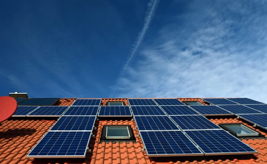 Strom vom Dach - Solaranlage mieten oder kaufen